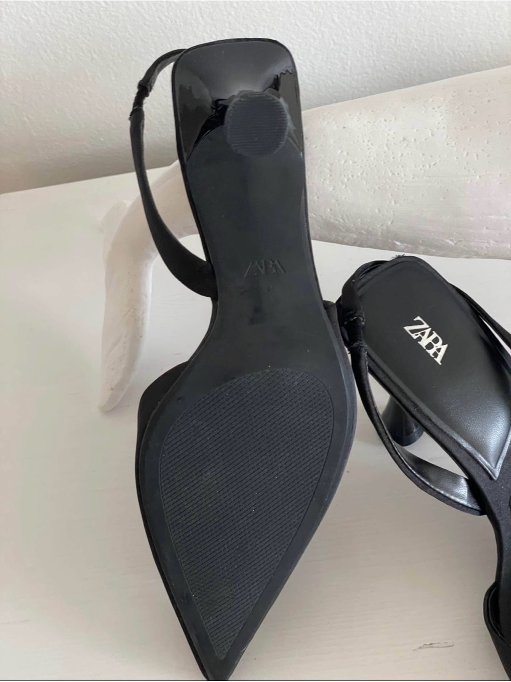 Zara Black Pointed Slingback Heels with Floral Detail - Picture 2 of 5